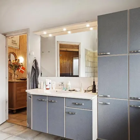 Gidske - 300m From The Sea By Interhome *